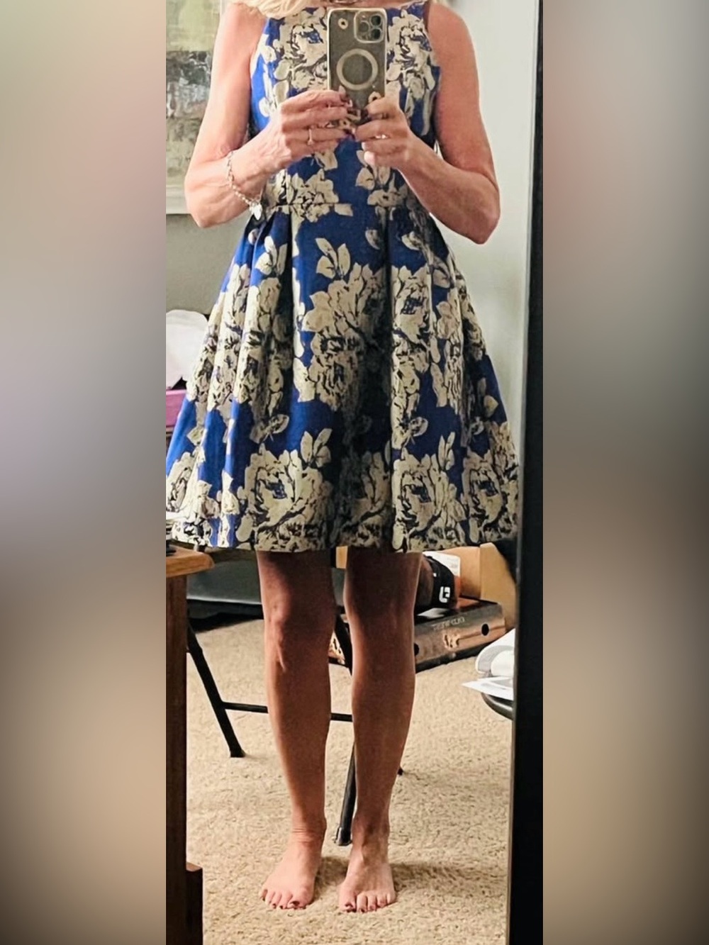Adrianna Papell Blue and Cream Floral Circle Cocktail Dress Size 4
